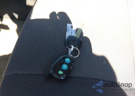 2003 Pontiac Vibe from USA, damaged, VIN 5Y2SL62813Z419366